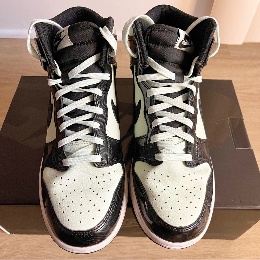 Nike | Dunk High SE Leather Sneakers In Black & Mint Green Sz: 7.5 - Picture 4 of 12